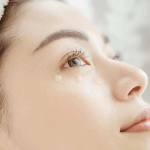 Nên bôi kem chống nắng hàng ngày vào buổi sáng